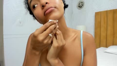 Snapshot of tasty_desires chatting on January 12, 11:17 am TATIS online show from January 12, 11:17 am