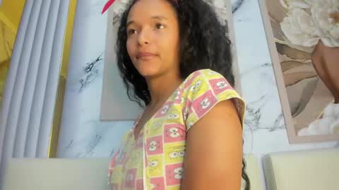 Snapshot of tasty_desires chatting on February 4, 8:35 am TATIS online show from February 4, 8:35 am