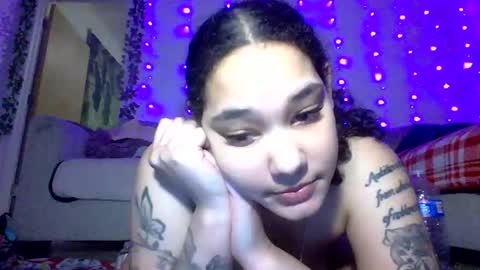 tastylolaa online show from March 16, 5:35 am