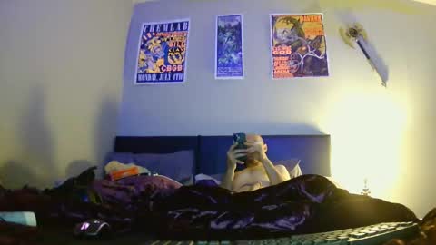 Tatdguy42 online show from March 18, 11:46 am