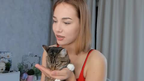 Snapshot of tate_angel chatting on September 13, 7:24 pm Tate online show from September 13, 7:24 pm