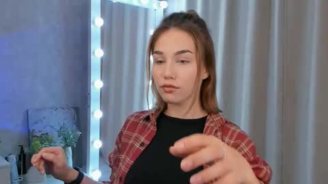 Snapshot of tate_angel chatting on September 14, 6:18 pm Tate online show from September 14, 6:18 pm