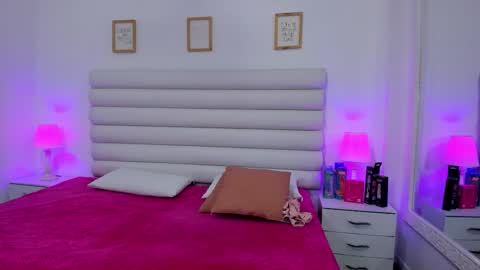 tatiana_arboleda online show from October 22, 10:59 am