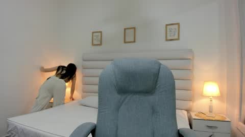 tatiana_arboleda online show from April 14, 3:45 am