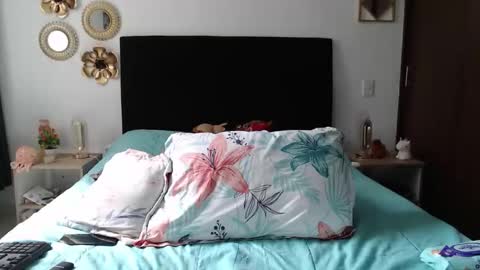 tatiana_monteros online show from February 6, 8:01 pm