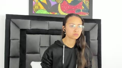 Tati online show from March 8, 12:20 pm