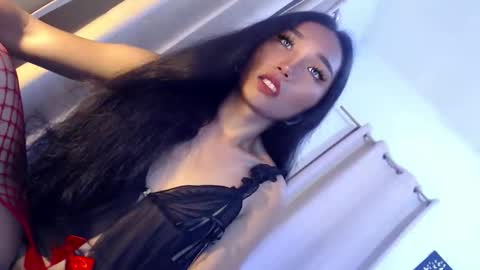 ANDREA online show from April 3, 2:37 pm