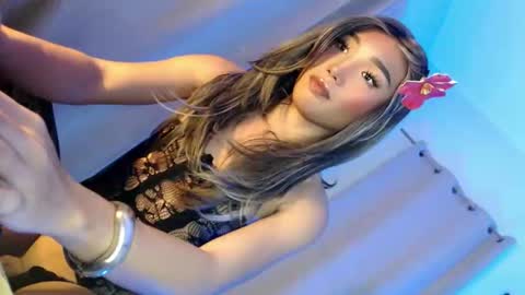 Snapshot of tatiana_wilton chatting on May 23, 1:48 pm ANDREA online show from May 23, 1:48 pm