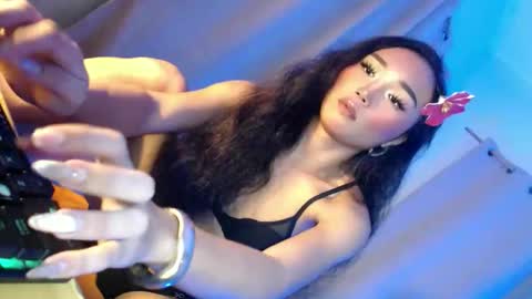 Snapshot of tatiana_wilton chatting on May 26, 1:18 pm ANDREA online show from May 26, 1:18 pm