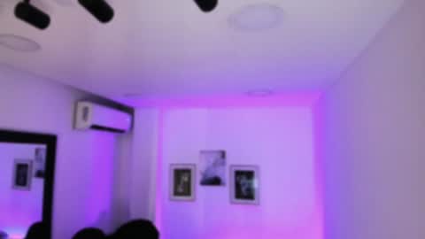 Snapshot of tatii_moon chatting on January 12, 3:39 am Tati online show from January 12, 3:39 am