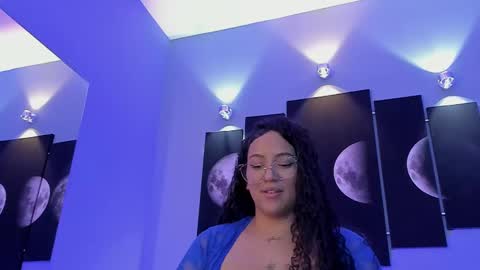 Snapshot of tatii_moon chatting on February 13, 9:51 am Tati online show from February 13, 9:51 am