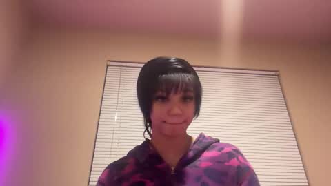 Snapshot of tatiwellls chatting on March 18, 7:00 am tatiwellls online show from March 18, 7:00 am