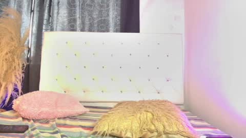 tatix online show from April 10, 6:01 pm