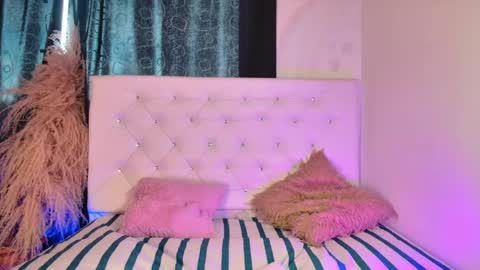 tatix online show from April 18, 6:56 pm