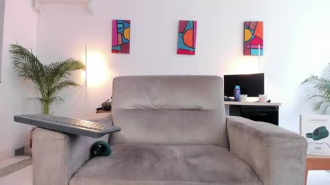 Twitter TatoKatx online show from December 27, 2:22 pm