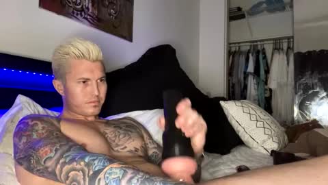 Snapshot of tattednblonde chatting on January 7, 4:59 pm tattednblonde online show from January 7, 4:59 pm