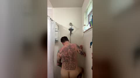 tattedupboyfun online show from May 26, 7:43 pm