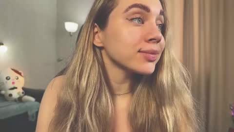 Snapshot of tatti_1 chatting on February 14, 7:17 am Tata online show from February 14, 7:17 am