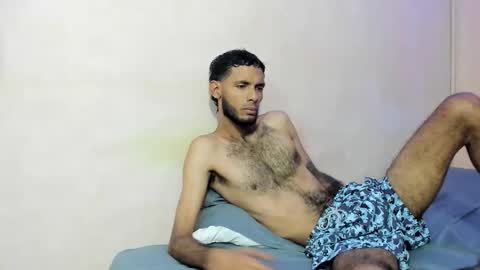 Snapshot of tatto_destroyer chatting on March 31, 10:54 pm Fernando online show from March 31, 10:54 pm
