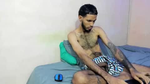 Snapshot of tatto_destroyer chatting on April 17, 12:46 am Fernando online show from April 17, 12:46 am