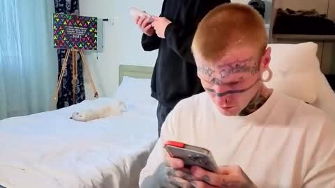 Alex but u can call me Theo online show from February 3, 9:14 am