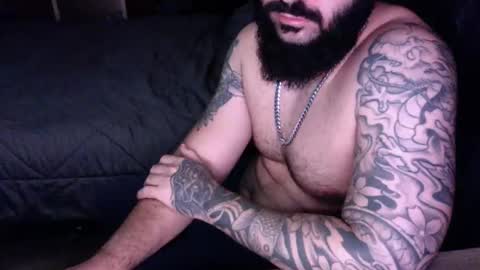 tattooedandbearded22 online show from October 21, 10:43 pm