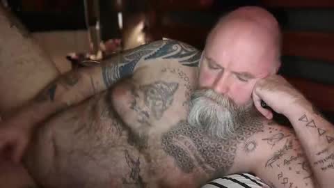 Tattooeddilf 01 online show from October 7, 11:46 pm