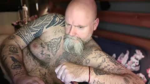 Tattooeddilf 01 online show from October 13, 10:43 pm