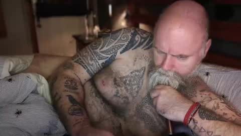 Snapshot of tattooeddilf01 chatting on November 7, 11:05 pm Tattooeddilf 01 online show from November 7, 11:05 pm