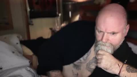 Snapshot of tattooeddilf01 chatting on December 3, 3:03 am Tattooeddilf 01 online show from December 3, 3:03 am