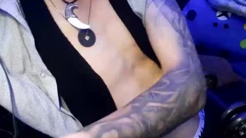 Jean pool online show from October 17, 5:21 am