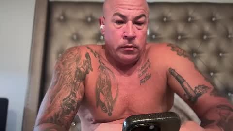 Snapshot of tattoosandabs chatting on February 22, 10:51 am tattoosandabs online show from February 22, 10:51 am