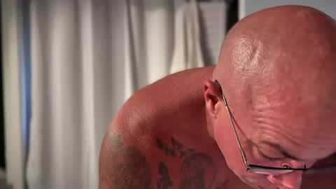 Snapshot of tattoosandabs chatting on March 9, 4:44 pm tattoosandabs online show from March 9, 4:44 pm