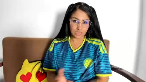 Snapshot of taty_gomez_ chatting on June 24, 6:45 am Tatiana Gomez online show from June 24, 6:45 am