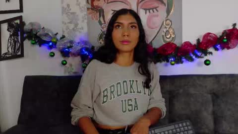 Taty Miller online show from December 1, 8:36 pm