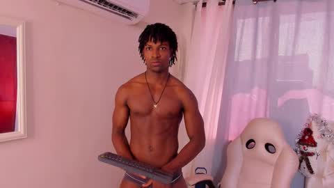 tau_montes online show from November 13, 2:27 pm