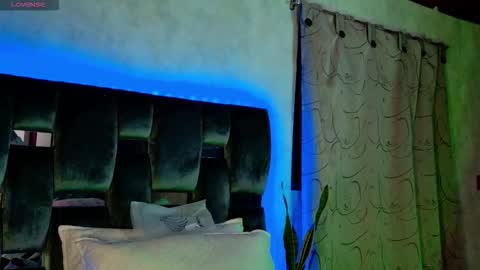 taurito___ online show from October 31, 6:14 am