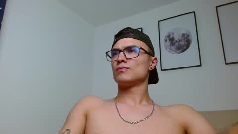 Snapshot of taurus4k chatting on December 20, 6:40 am taurus4k online show from December 20, 6:40 am