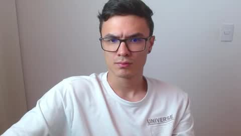 Snapshot of taurus4k chatting on February 26, 12:05 am taurus4k online show from February 26, 12:05 am