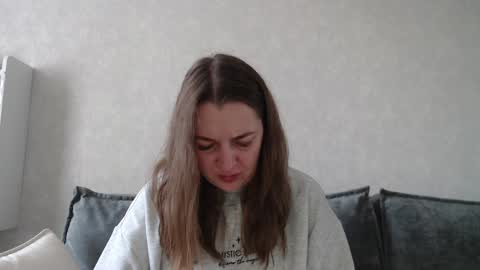 Snapshot of taxxxu chatting on January 5, 11:04 am Diana online show from January 5, 11:04 am