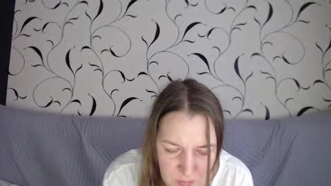 Snapshot of taxxxu chatting on October 25, 10:23 am Diana online show from October 25, 10:23 am