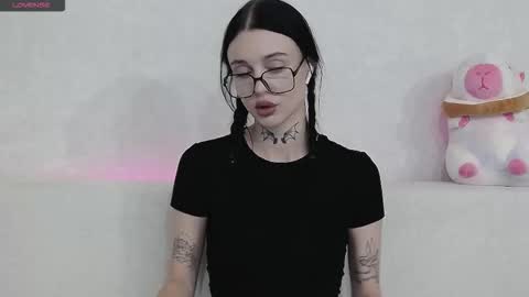 Taya online show from September 24, 6:44 pm