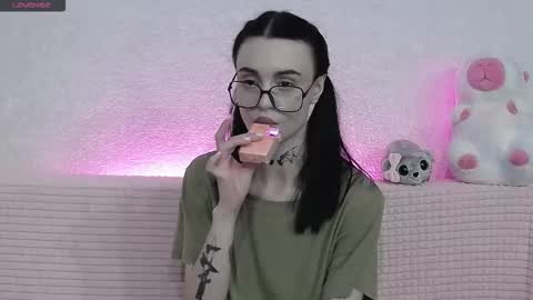 Taya online show from November 26, 7:04 pm