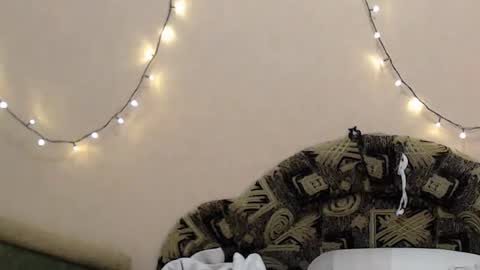 Taya online show from April 21, 7:28 pm