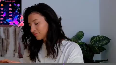 TayaKayan online show from December 18, 3:04 am