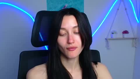 Taya online show from April 28, 11:15 am