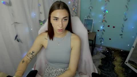 Snapshot of tayla_candy chatting on May 21, 11:50 am Tayla online show from May 21, 11:50 am