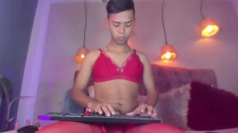 Taylor Duran. online show from January 15, 11:10 am