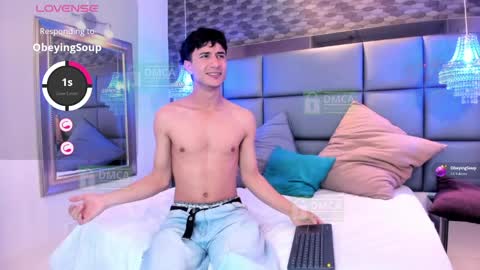 taylor_brooks_ online show from April 21, 8:01 pm