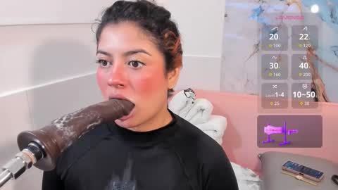 taylor_cupper_ online show from February 27, 8:31 pm